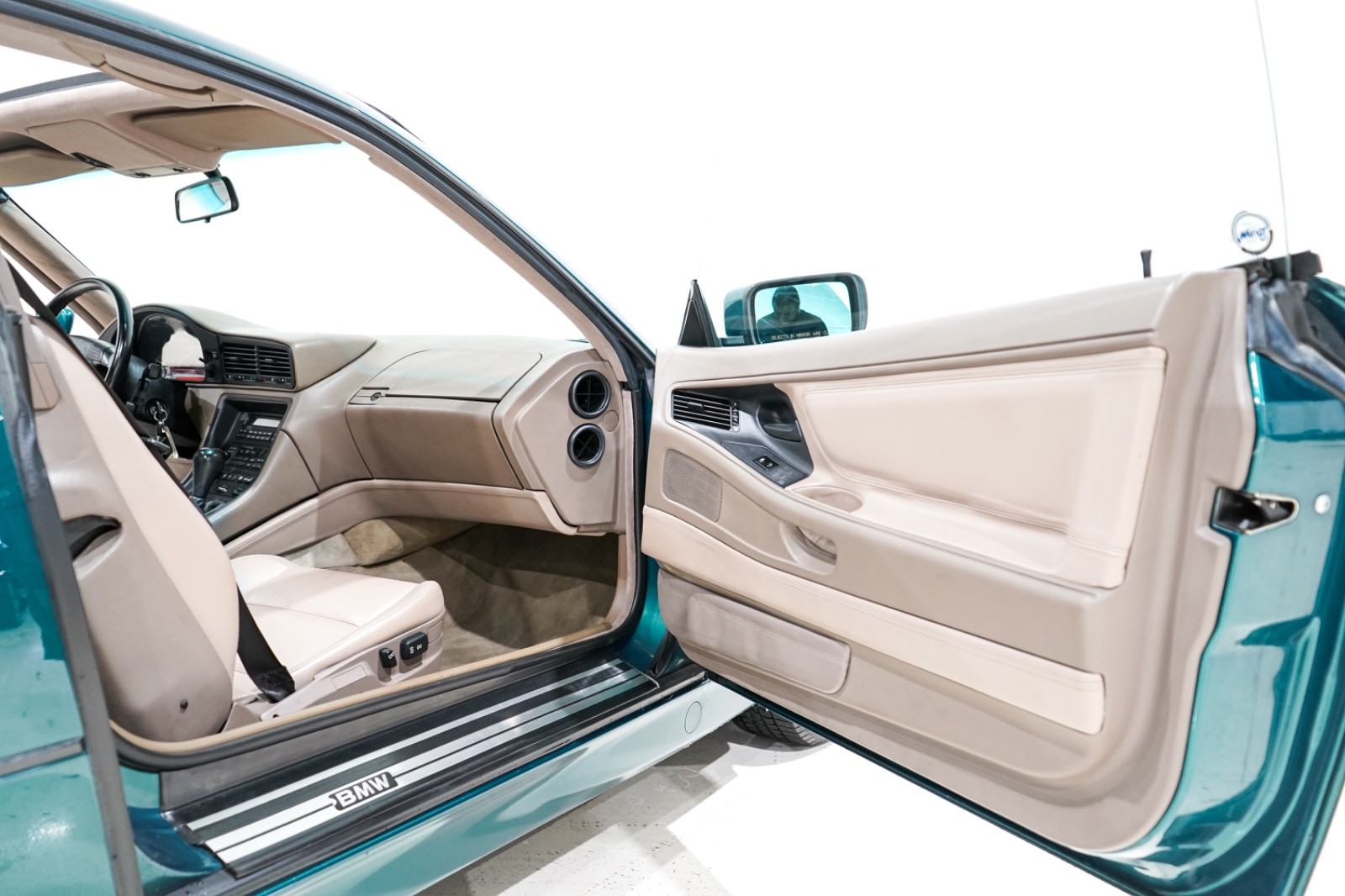 BMW-8-Series-1991-Sedan-17