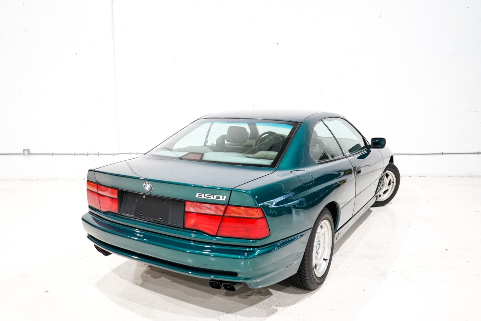 BMW-8-Series-1991-Sedan-7