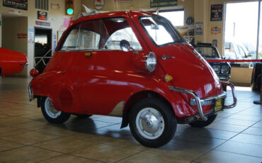 BMW-Isetta-1957-Classic-Car-24