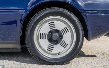 BMW-M1-1981-Coupe-19