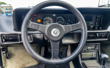 BMW-M1-1981-Coupe-27