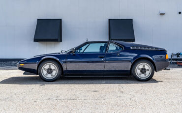 BMW-M1-1981-Coupe-8