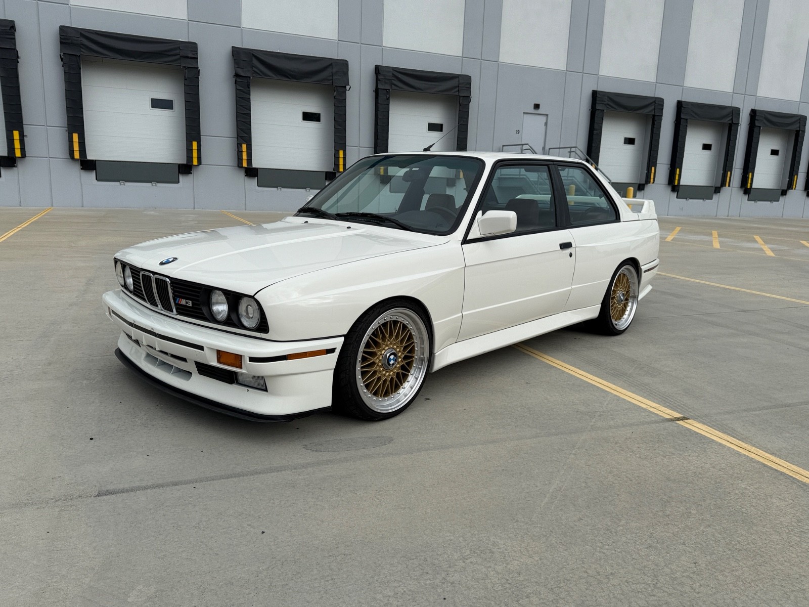 BMW M3 1988 SEDAN
