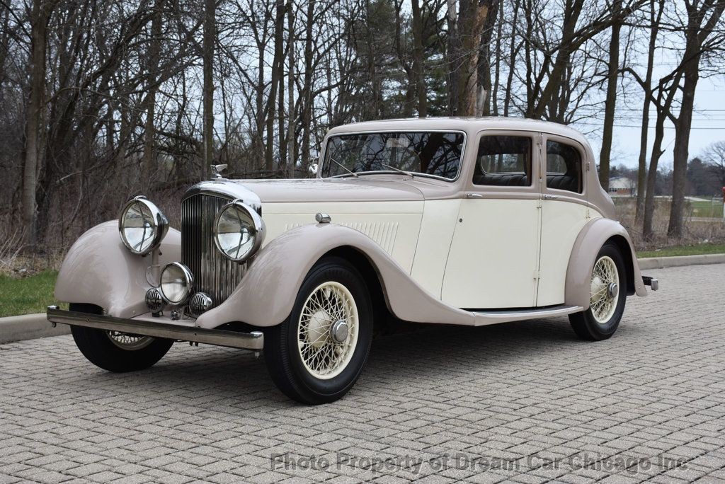 Bentley-4.25L-DERBY-1938-Sedan-1