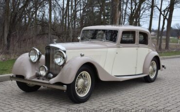 Bentley-4.25L-DERBY-1938-Sedan