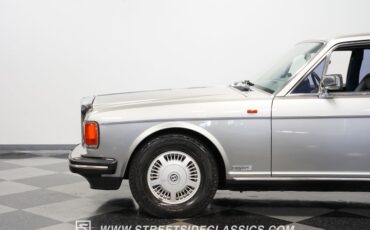 Bentley-Eight-1988-Silver-Blue-25