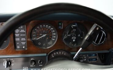 Bentley-Eight-1988-Silver-Blue-40