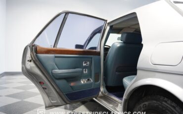 Bentley-Eight-1988-Silver-Blue-9