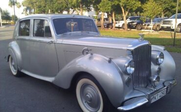 Bentley-Mark-vi-1951-Georgian-Silver