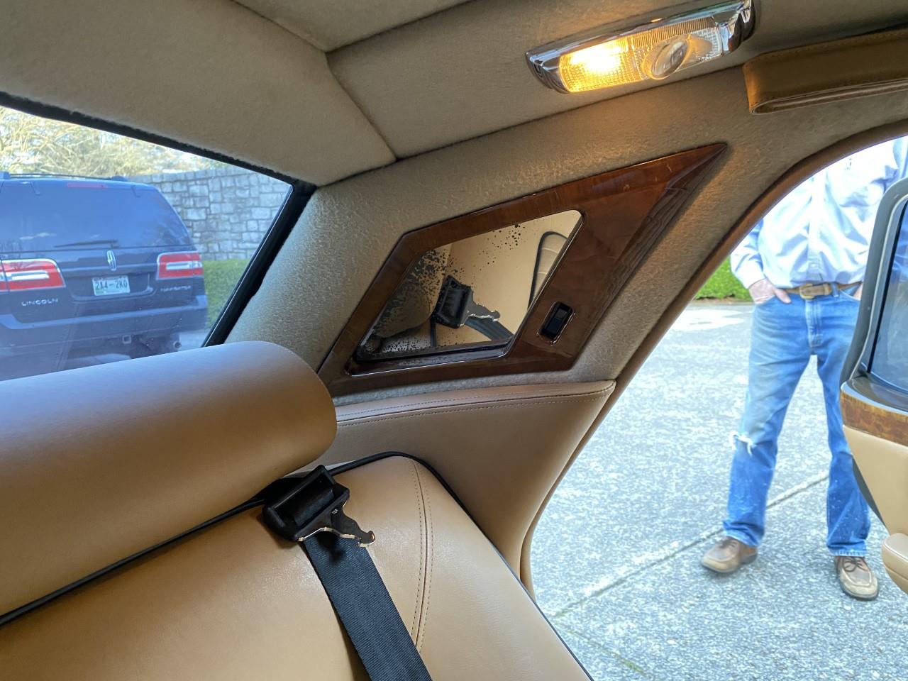 Bentley-Mulsanne-s-1987-Black-Tan-3