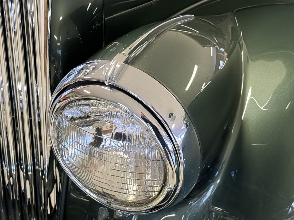 Bentley-R-Type-1953-Saloon-Sedan-33