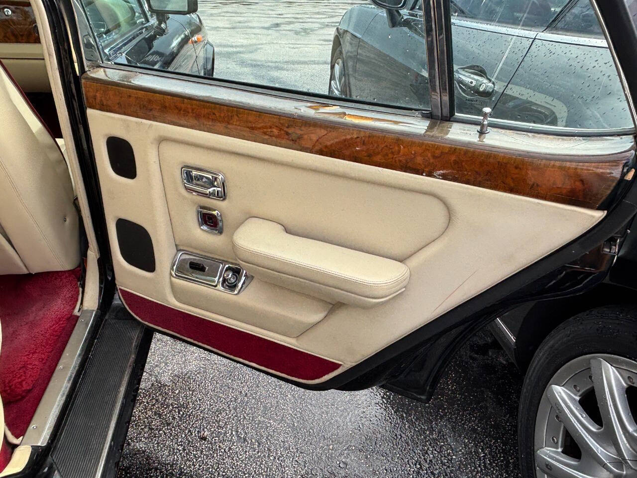 Bentley-Turbo-R-1990-Sedan-21