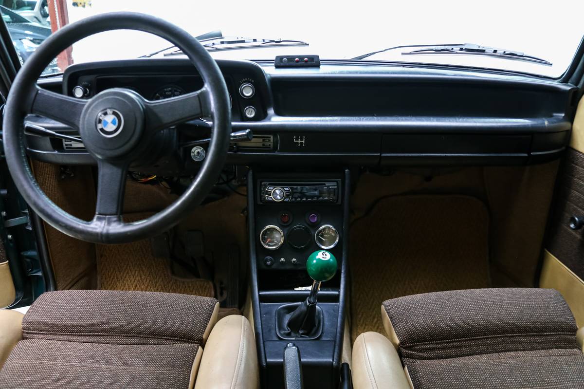 Bmw-2002-1973-green-19