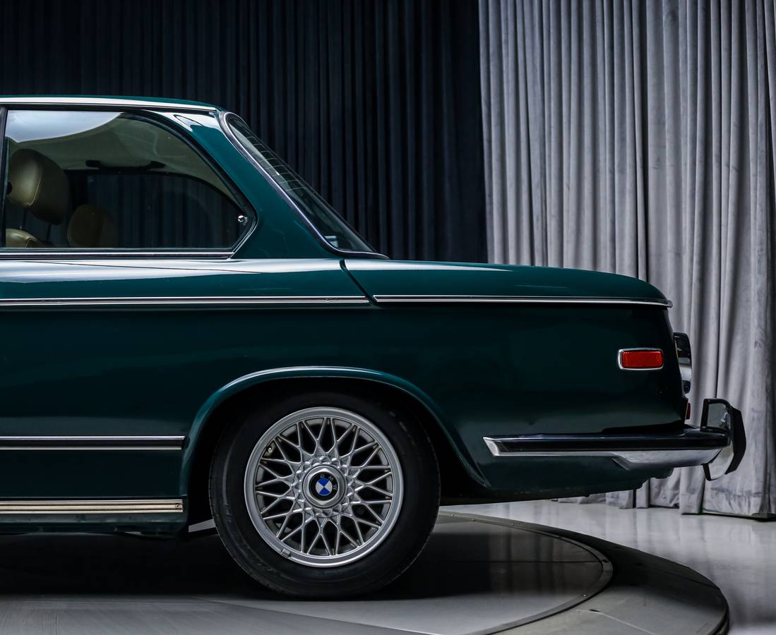 Bmw-2002-1973-green-6