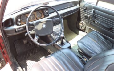 Bmw-2002-1975-Red-Black-6