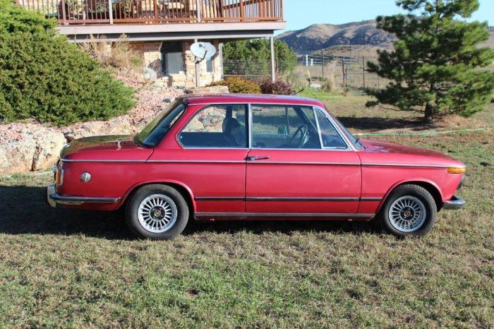 Bmw-2002-1976-Red-Black-17