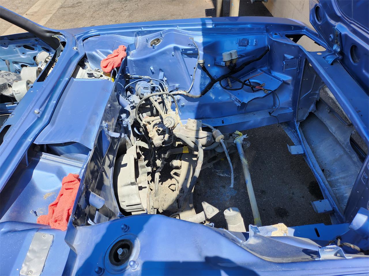 Bmw-3.0csi-1972-Fjord-Blue-Saddle-11