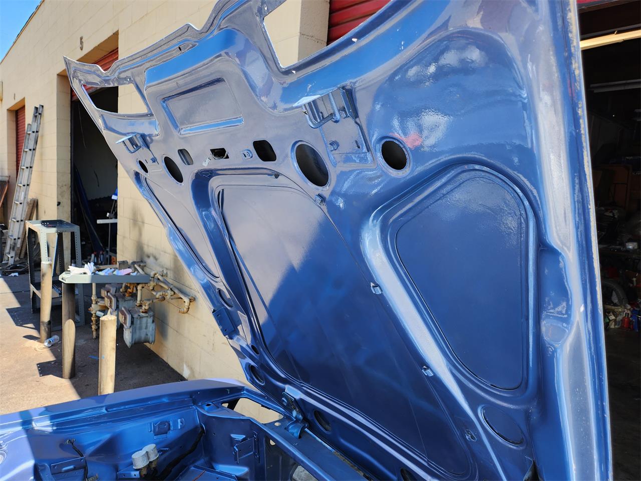 Bmw-3.0csi-1972-Fjord-Blue-Saddle-12