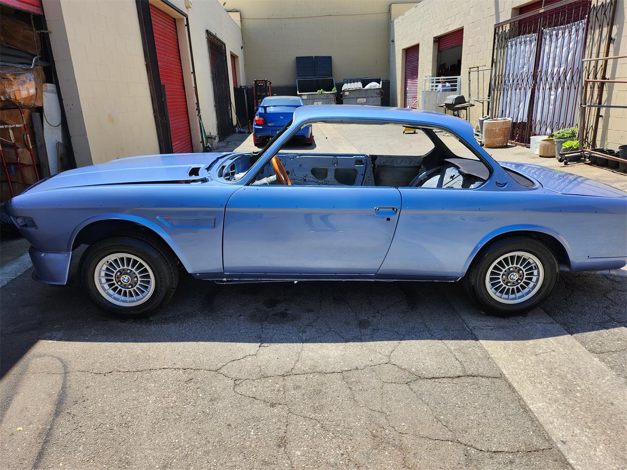 Bmw-3.0csi-1972-Fjord-Blue-Saddle-31