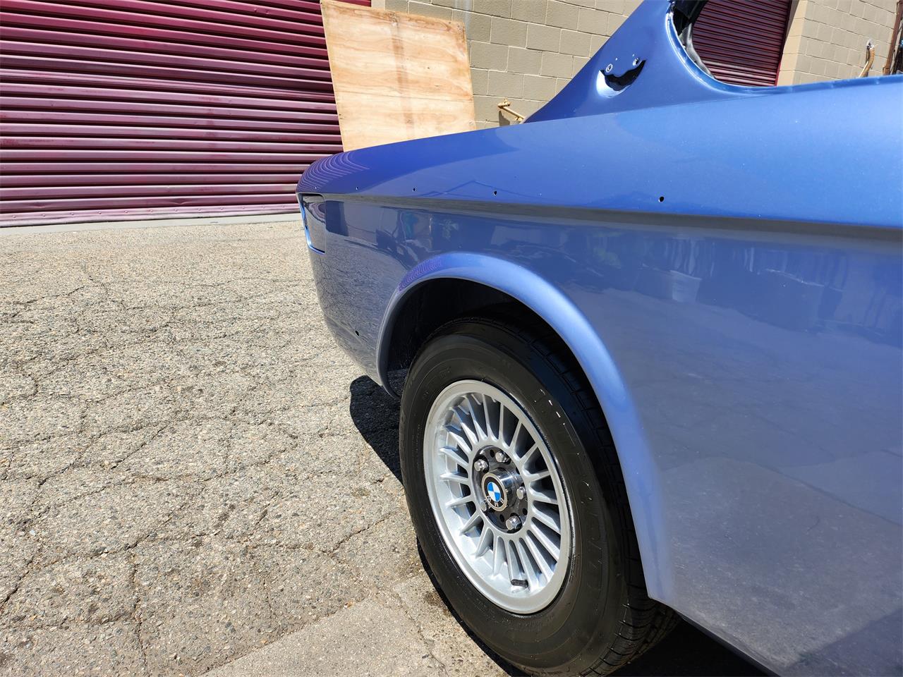 Bmw-3.0csi-1972-Fjord-Blue-Saddle-33