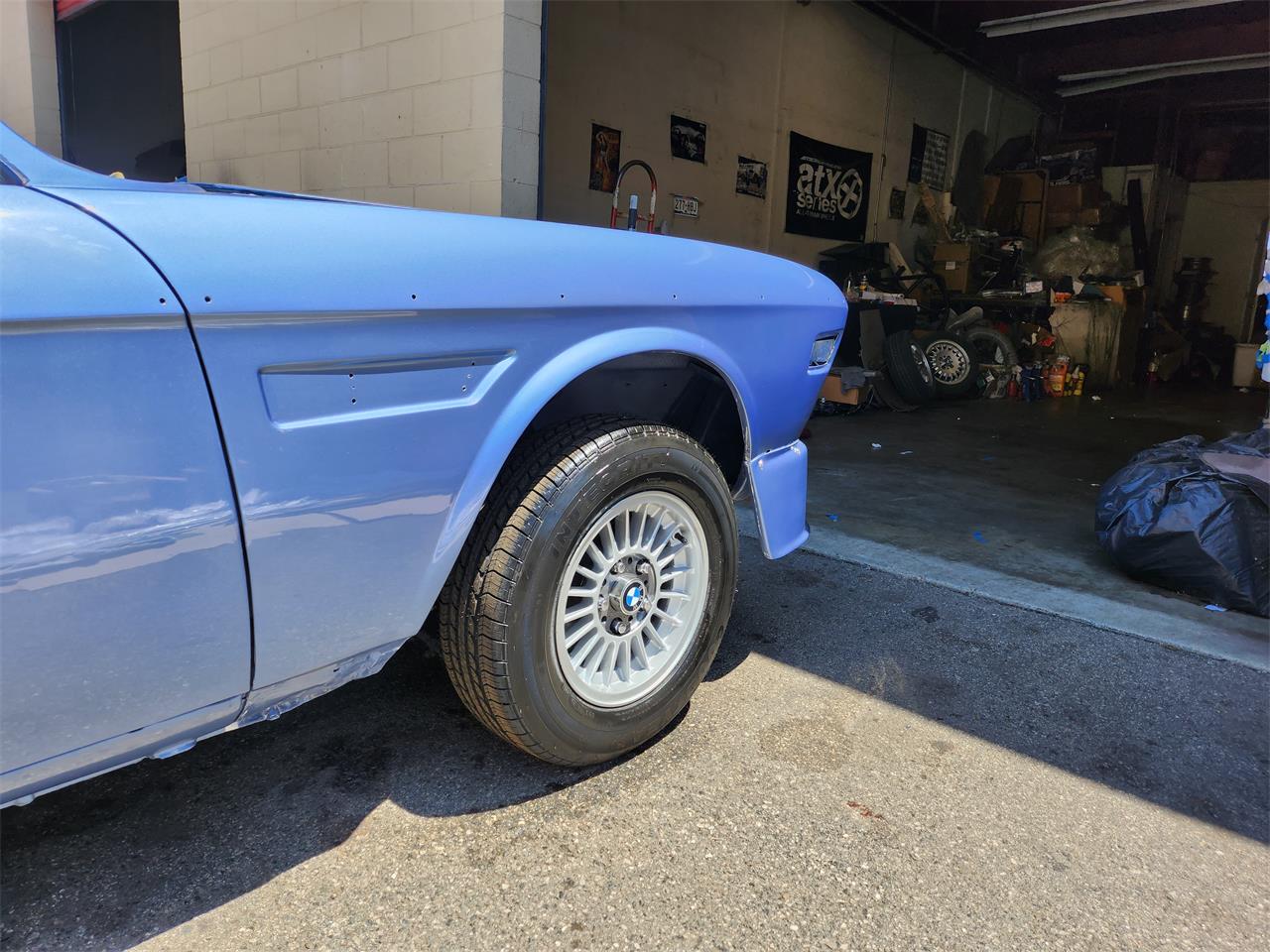Bmw-3.0csi-1972-Fjord-Blue-Saddle-38