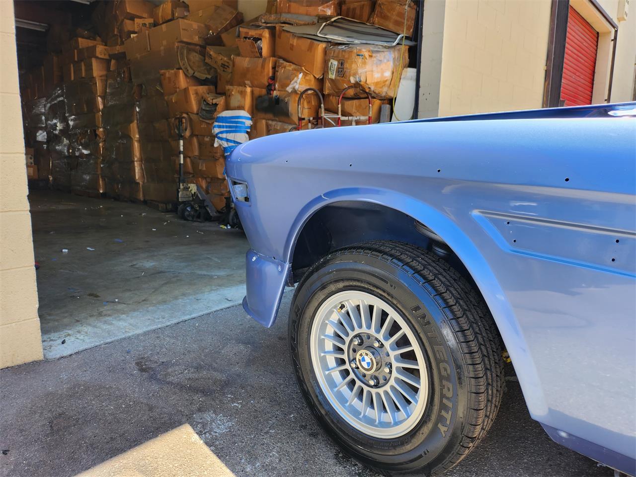 Bmw-3.0csi-1972-Fjord-Blue-Saddle-41