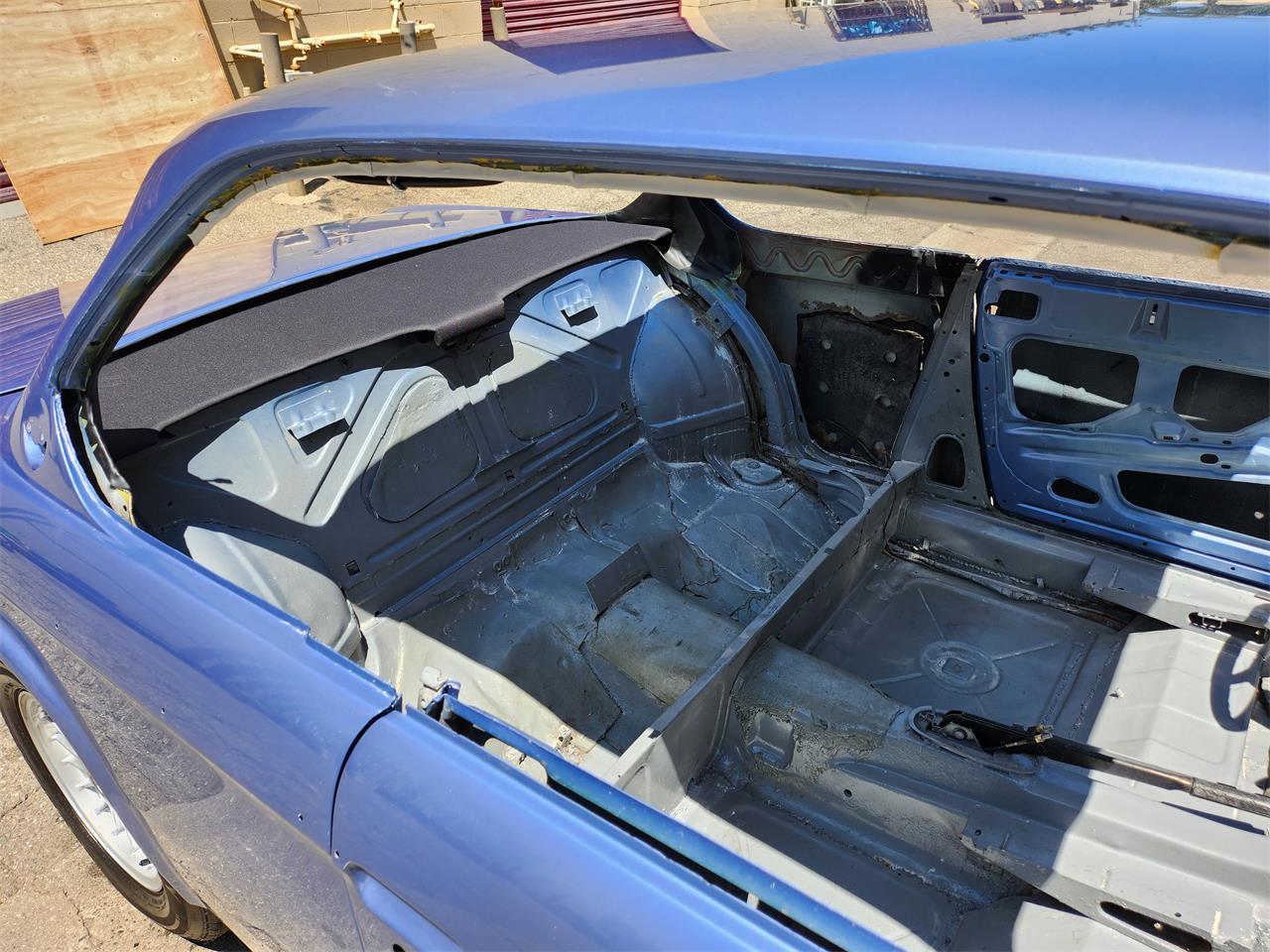 Bmw-3.0csi-1972-Fjord-Blue-Saddle-48