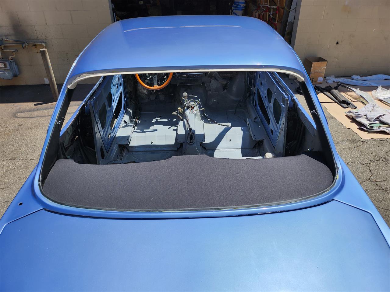 Bmw-3.0csi-1972-Fjord-Blue-Saddle-5