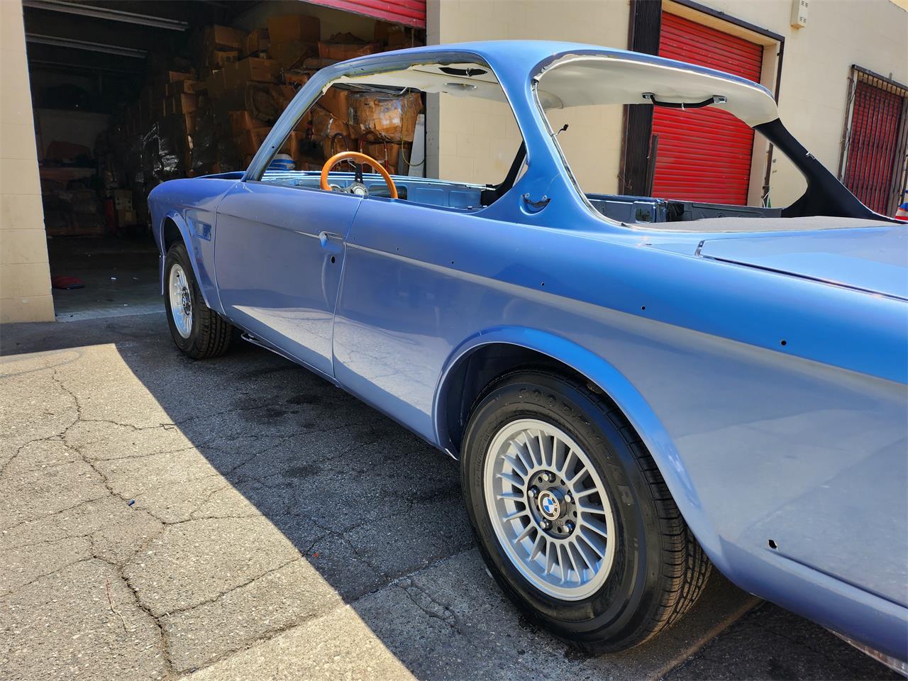 Bmw-3.0csi-1972-Fjord-Blue-Saddle-93