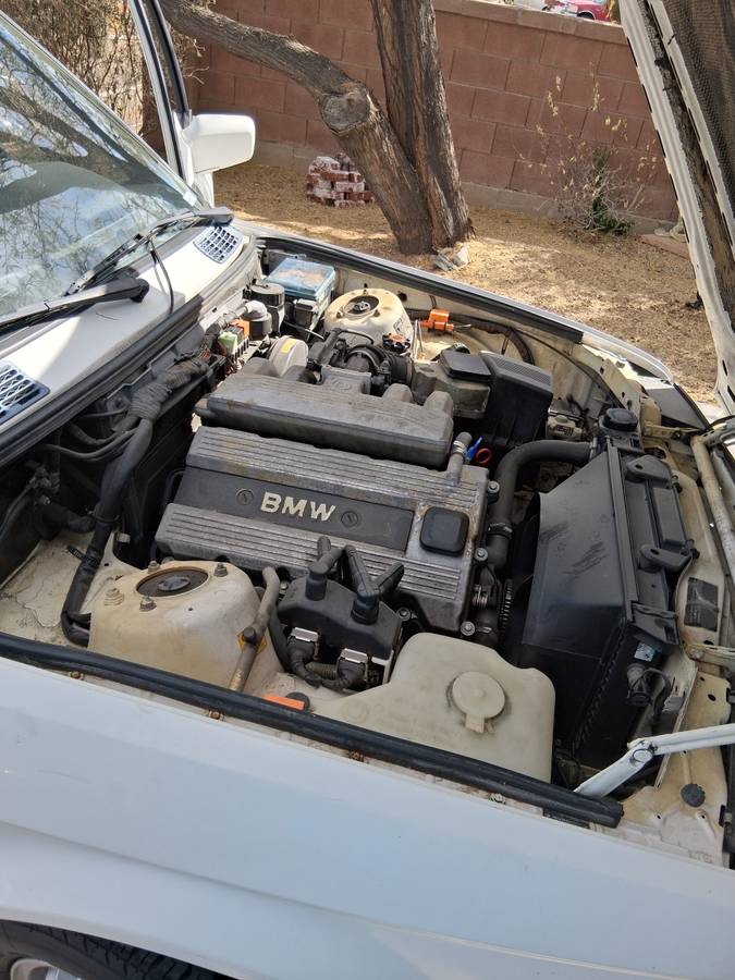 Bmw-318i-1991-white-3