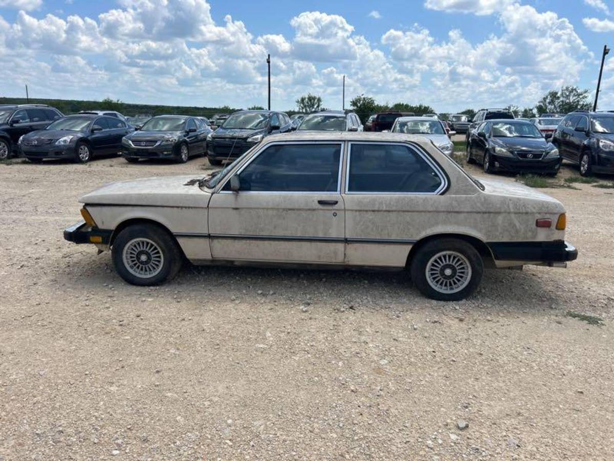 Bmw-320i-1982-1