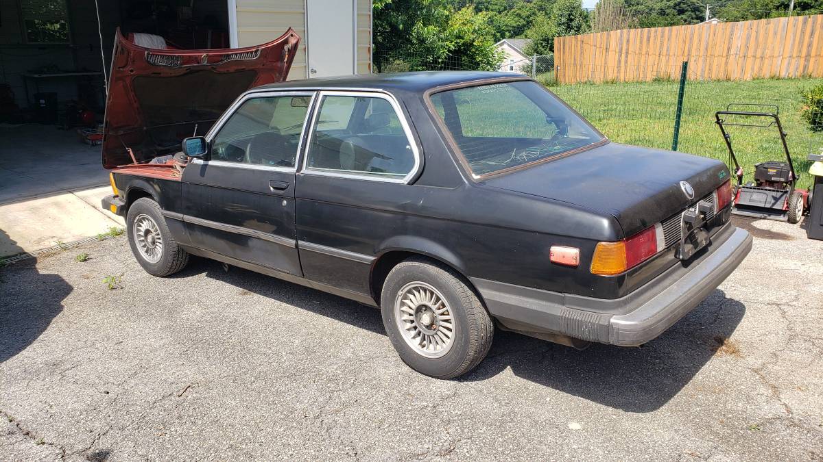 Bmw-320i-1982-5