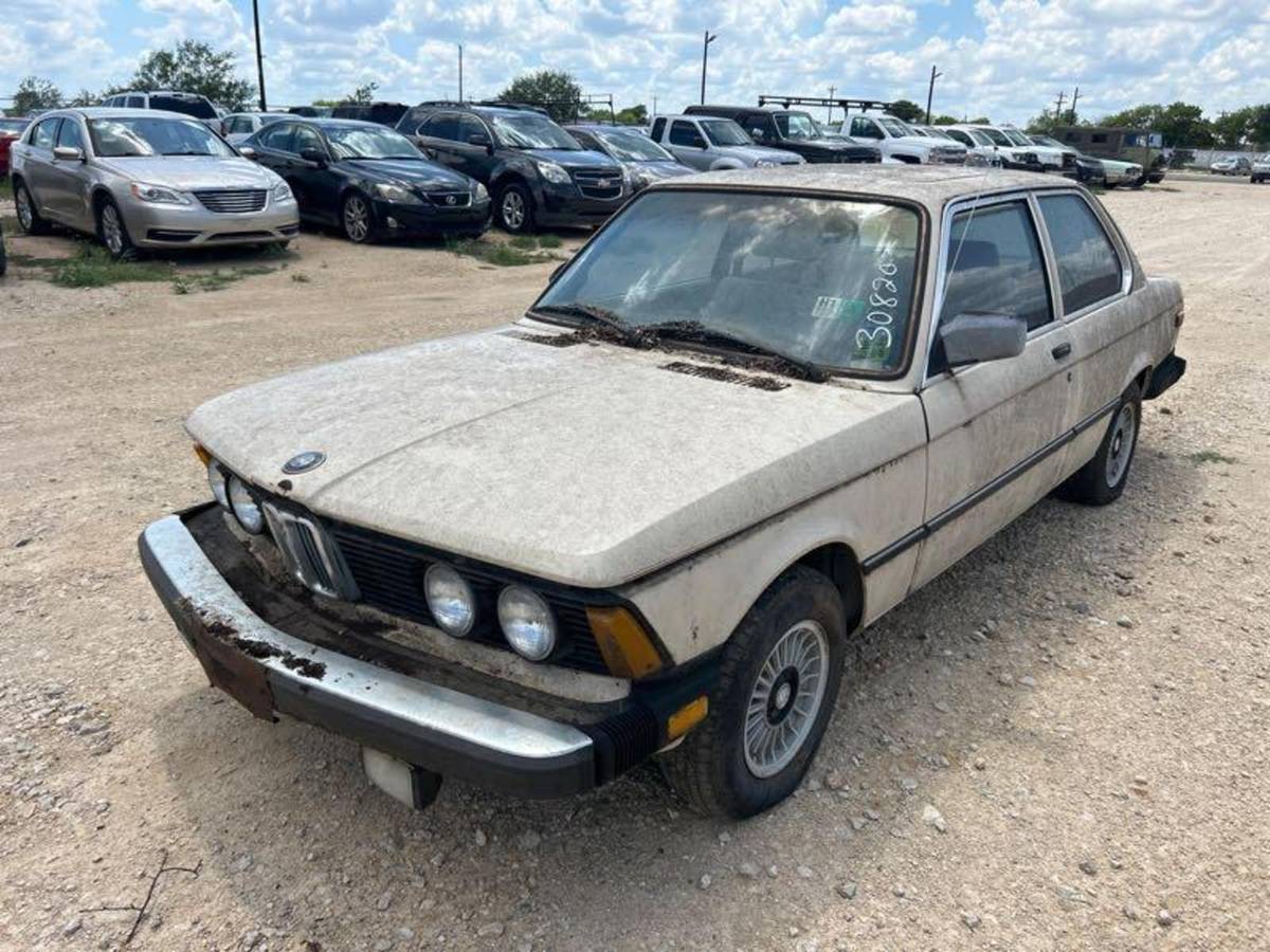 Bmw-320i-1982