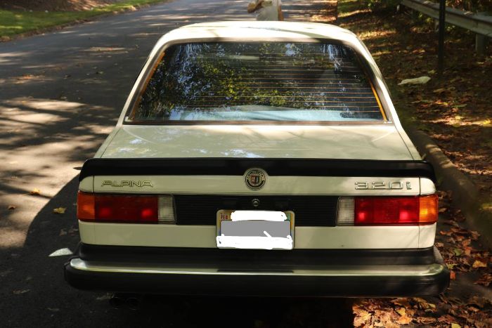 Bmw-320i-1983-White-1