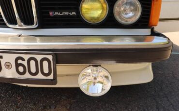 Bmw-320i-1983-White-17