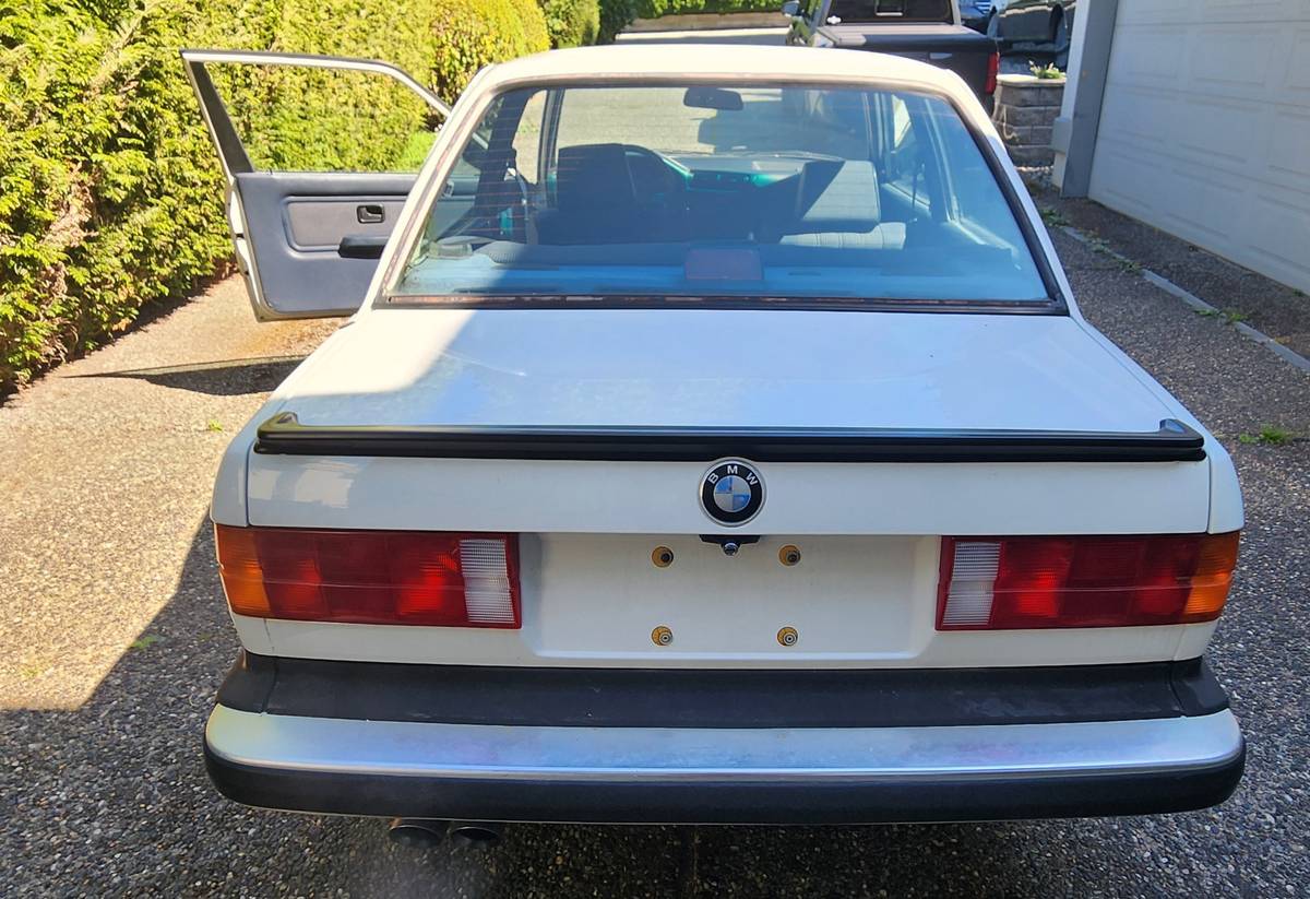 Bmw-325e-1987-white-1