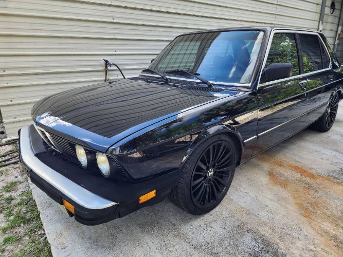 Bmw-528e-1984-Black-Red-14