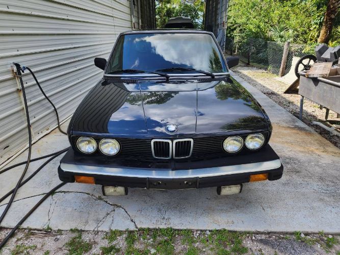 Bmw-528e-1984-Black-Red-7