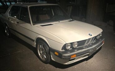 Bmw-535is-1987-white-3
