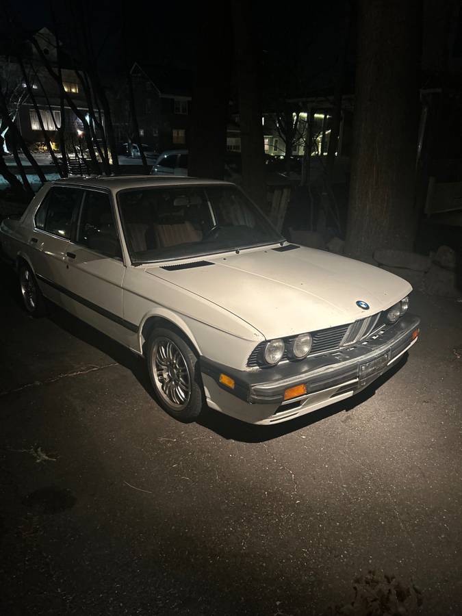 Bmw-535is-1987-white-3
