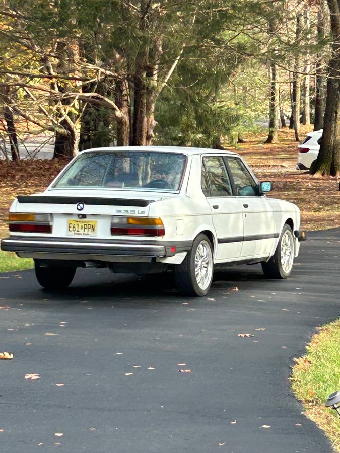Bmw-535is-1987-white-4