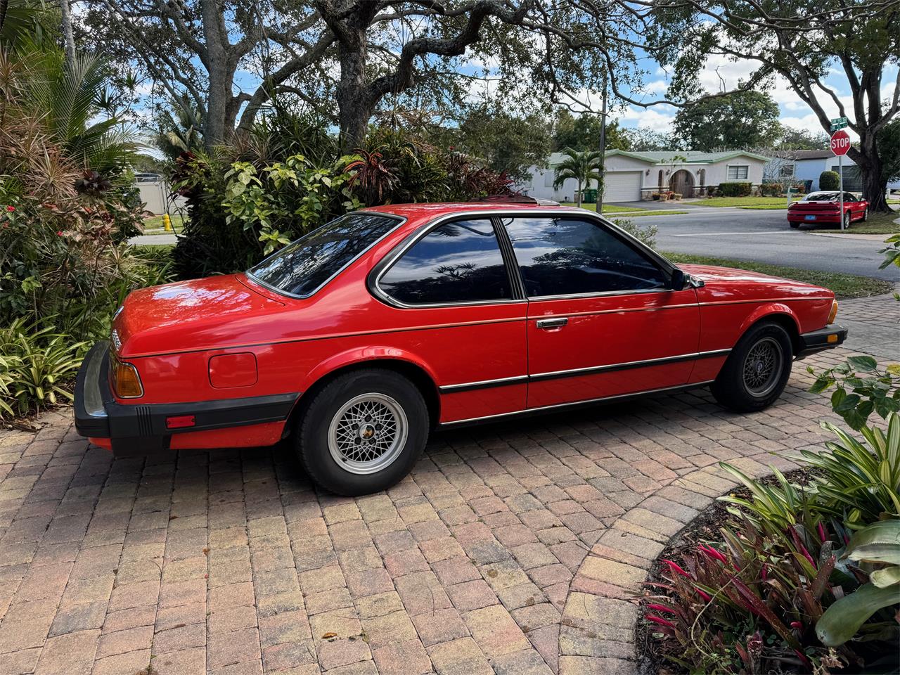 Bmw-633csi-1982-Henna-Red-Black-leather-2