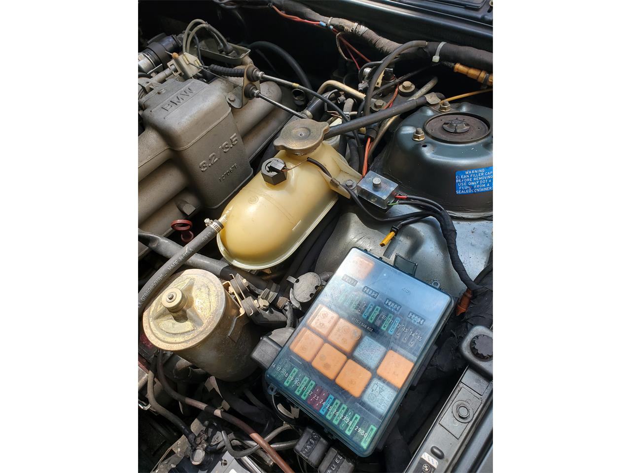 Bmw-635csi-1987-blue-beige-21