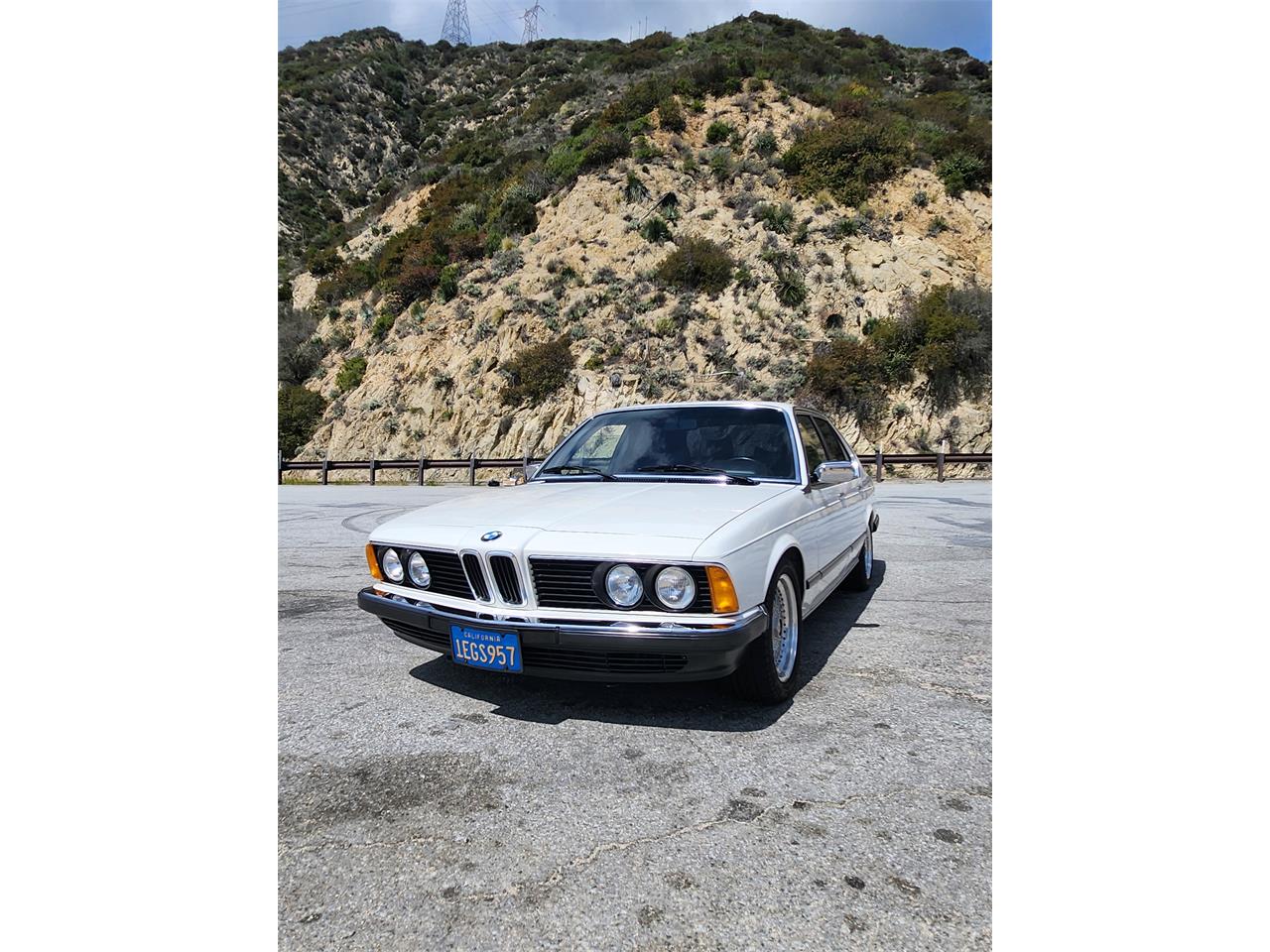 Bmw-7-series-1981-WHITE-BLUE-1