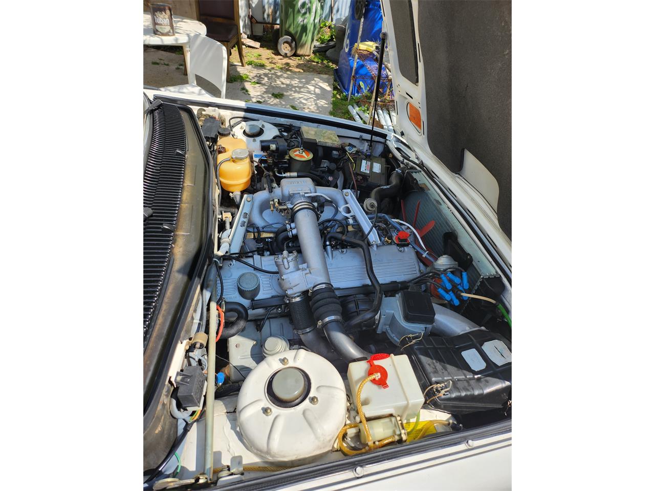 Bmw-7-series-1981-WHITE-BLUE-10