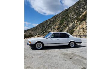 Bmw-7-series-1981-WHITE-BLUE-12