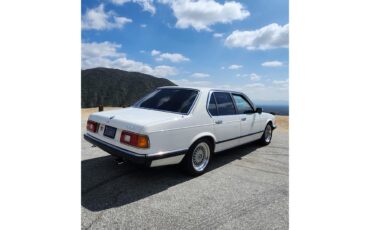 Bmw-7-series-1981-WHITE-BLUE-13