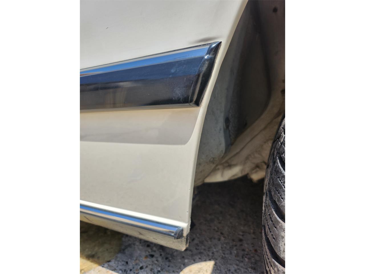 Bmw-7-series-1981-WHITE-BLUE-15