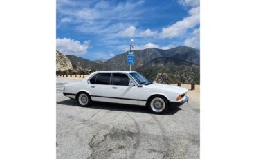 Bmw-7-series-1981-WHITE-BLUE-2