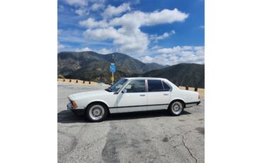 Bmw-7-series-1981-WHITE-BLUE-21